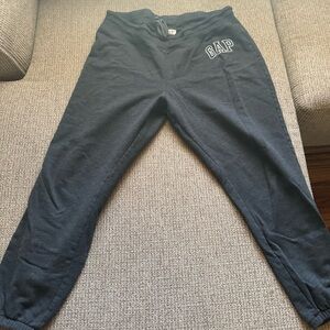 Women’s GAP sweatpants